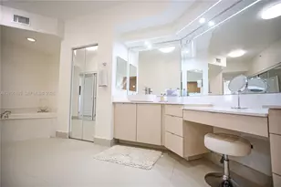 10750 NW 66th St, Doral, FL 33178 - Photo 39