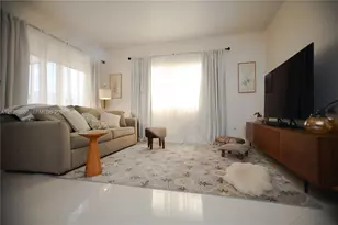 10750 NW 66th St, Doral, FL 33178 - Photo 9
