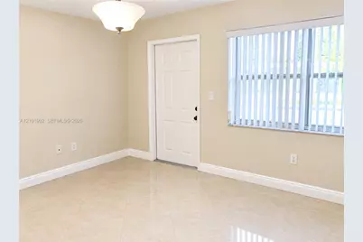 240 Collins Ave #3E, Miami Beach, FL 33139 - Photo 7