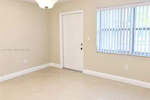 240 Collins Ave, Miami Beach, FL 33139 - Photo 7