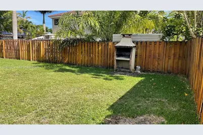 9044 SW 212th Ln, Cutler Bay, FL 33189 - Photo 25