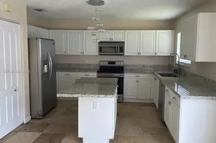 9044 SW 212th Ln, Cutler Bay, FL 33189 - Photo 7