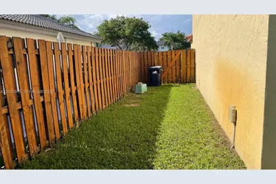 9044 SW 212th Ln, Cutler Bay, FL 33189 - Photo 23