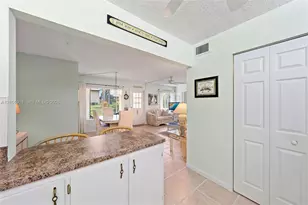 301 Pine Ridge Cir, Greenacres, FL 33463 - Photo 13