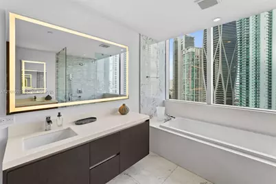 851 NE 1st Ave #2601, Miami, FL 33132 - Photo 27