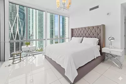 851 NE 1st Ave #2601, Miami, FL 33132 - Photo 17