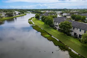 2819 SE 1st Dr, Homestead, FL 33033 - Photo 5