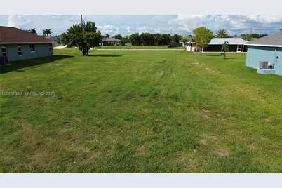 2045 NE 24th Ter, Cape Coral, FL 33909 - Photo 15