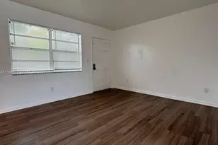 17031 NE 21st Ave, North Miami Beach, FL 33162 - Photo 5