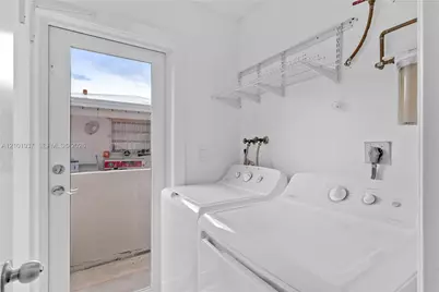 911 SW 79th Ave #0, Miami, FL 33144 - Photo 7