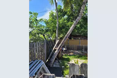 1120 E Le Jeune Road, Hialeah, FL 33010 - Photo 45