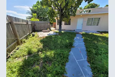 1120 E Le Jeune Road, Hialeah, FL 33010 - Photo 13