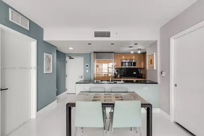6801 Collins Ave#1214, Miami Beach, FL 33141 - Photo 9