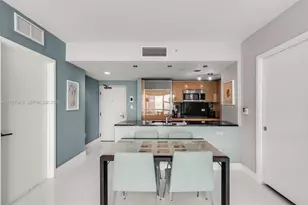6801 Collins Ave #1214, Miami Beach, FL 33141 - Photo 9
