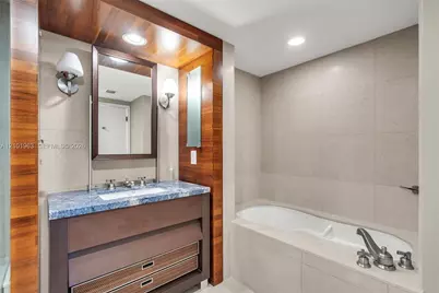 6801 Collins Ave#1214, Miami Beach, FL 33141 - Photo 23