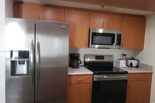 816 NW 11th St, Miami, FL 33136 - Photo 5