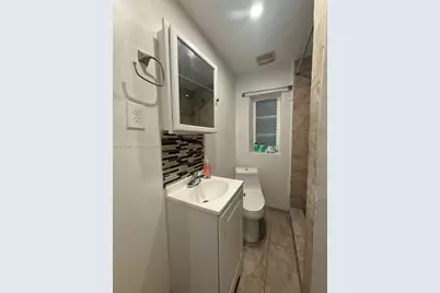 2484 SW 10th St #3, Miami, FL 33135 - Photo 17