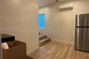 2484 SW 10th St, Miami, FL 33135 - Photo 5