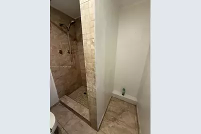 2484 SW 10th St #3, Miami, FL 33135 - Photo 21