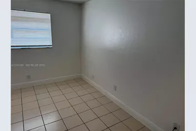 241 SE 9th Ave #203, Pompano Beach, FL 33060 - Photo 11