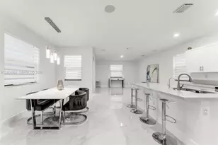 10964 W 35th Ln, Hialeah, FL 33018 - Photo 5