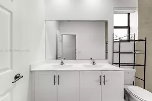 10964 W 35th Ln, Hialeah, FL 33018 - Photo 15