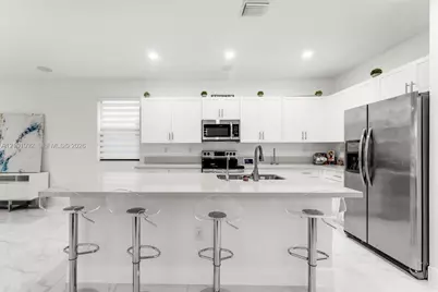 10964 W 35th Ln #10964, Hialeah, FL 33018 - Photo 3