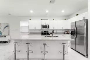 10964 W 35th Ln, Hialeah, FL 33018 - Photo 3