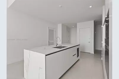 1400 Biscayne Blvd #309, Miami, FL 33132 - Photo 11