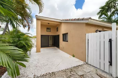 561 SW 88th Pl W, Miami, FL 33174 - Photo 19
