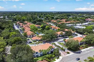8317 Coral Lake Dr, Coral Springs, FL 33065 - Photo 5