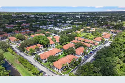 3202 Coral Lake Dr #3202, Coral Springs, FL 33065 - Photo 11
