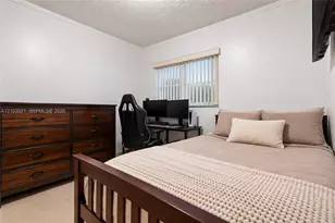 19582 NW 55th Cir Pl, Miami Gardens, FL 33055 - Photo 17