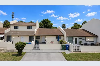 19582 NW 55th Cir Pl, Miami Gardens, FL 33055 - Photo 1