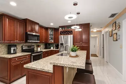 19582 NW 55th Cir Pl, Miami Gardens, FL 33055 - Photo 11