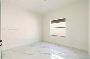 7978 NW 200th St, Hialeah, FL 33015 - Photo 25