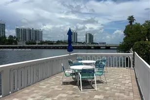 1455 N Treasure Dr, North Bay Village, FL 33141 - Photo 19