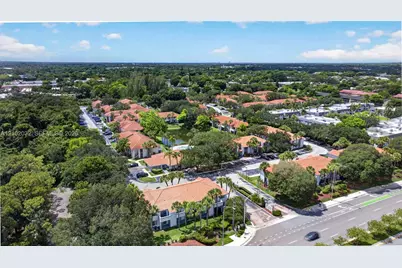 8402 Coral Lake Way #8402, Coral Springs, FL 33065 - Photo 5