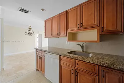 20505 E Country Club Dr #1434, Aventura, FL 33180 - Photo 7