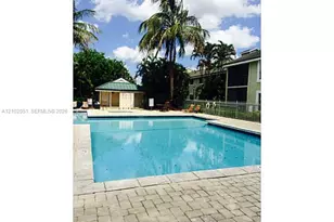 8797 NW 39th St, Sunrise, FL 33351 - Photo 11
