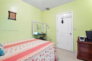 348 NE 118th St, Miami, FL 33161 - Photo 27