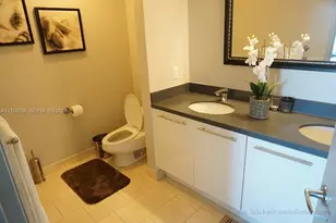 90 SW 3rd St, Miami, FL 33130 - Photo 23