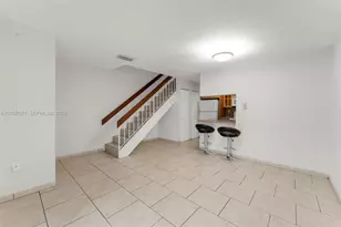 17455 NW 67th Ct, Hialeah, FL 33015 - Photo 11
