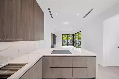 2710 Le Jeune Rd, Coral Gables, FL 33134 - Photo 5