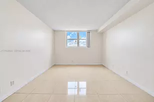 3000 S Ocean Dr, Hollywood, FL 33019 - Photo 9