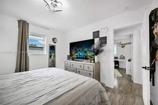 3211 NW 171st St, Miami Gardens, FL 33056 - Photo 15
