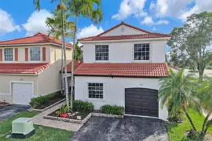 17982 SW 11th St, Pembroke Pines, FL 33029 - Photo 1