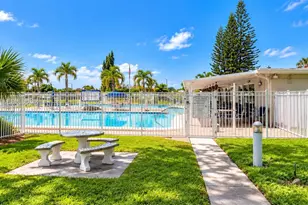 4919 NW 52nd St, Tamarac, FL 33319 - Photo 33
