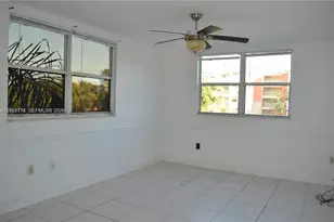 8235 Lake Dr, Doral, FL 33166 - Photo 15