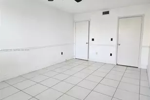 8235 Lake Dr, Doral, FL 33166 - Photo 17